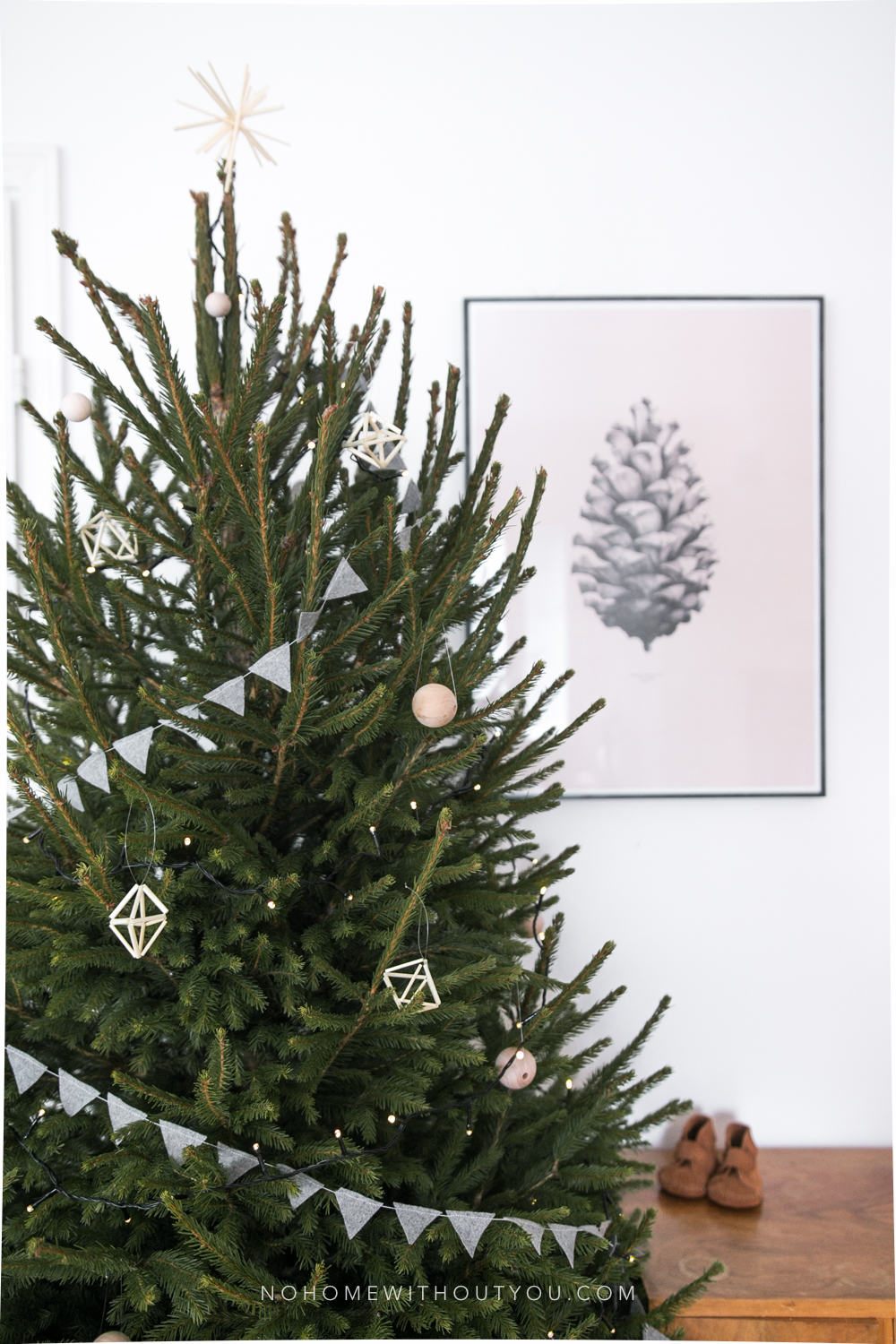 Scandinavian Christmas tree decoration - No Home Without You blog (11 of 12)