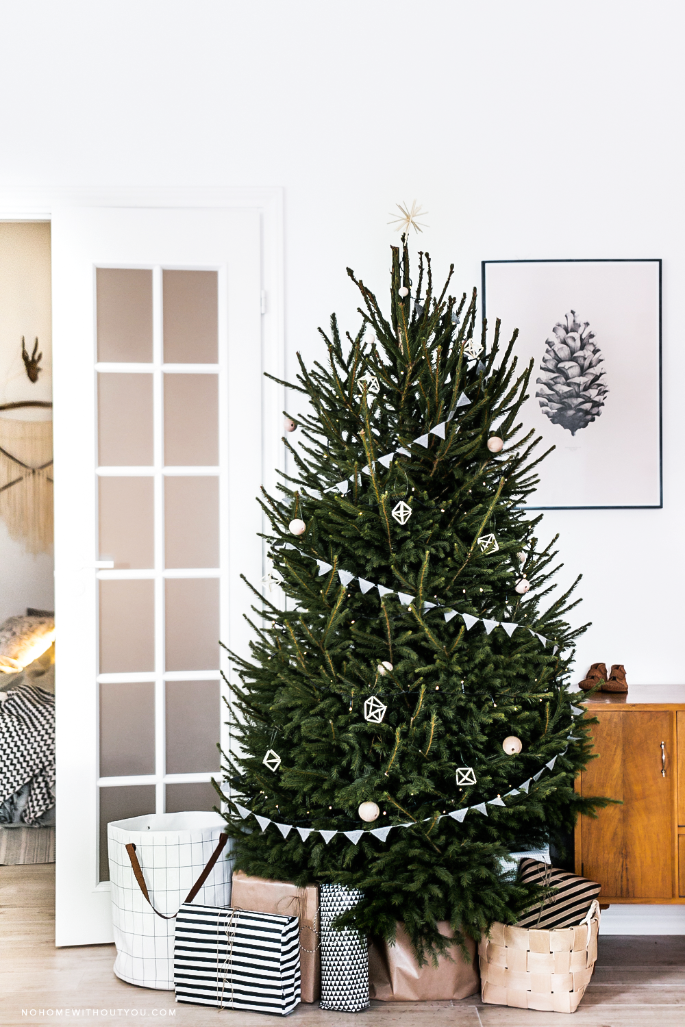 Scandinavian Christmas tree decoration - No Home Without You blog (2 of 12)-2
